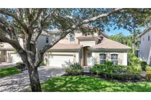 22090 Longleaf Trail Dr, Estero