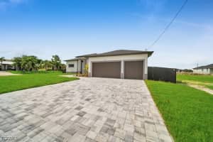 50 VERA Avenue, Lehigh Acres, FL 33976 - MLS#2025003648