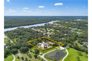 2050 Snyder Dr, Alva 2050 Snyder Dr, Alva