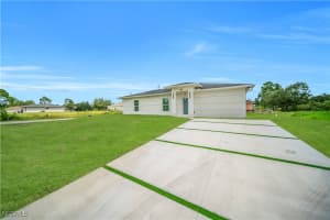 101 9th Street, Lehigh Acres, FL 33972 - MLS#2025003666