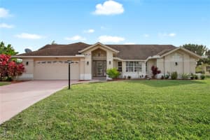 547 Foxcreek Dr, Lehigh Acres