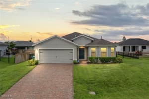 1834 Nw 27th Ter, Cape Coral