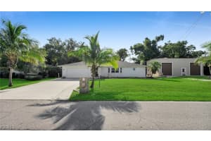1672 Many Rd, North Fort Myers