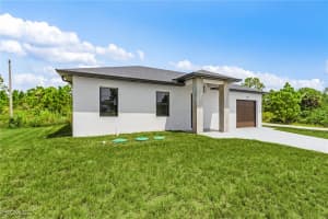 607 8th Street, Lehigh Acres, FL 33972 - MLS#2025003800
