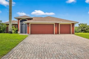 2202 Ne 18th St, Cape Coral