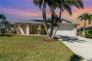 417 Nw 3rd Ter, Cape Coral