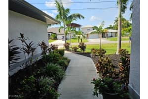 1733 Sw 29th Ter Cape Coral, FL 33914 - Off Market