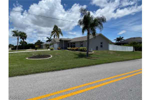 2910 Surfside Boulevard, Cape Coral, FL 33914 - MLS#2025004039