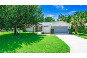 5657 Eichen Cir E, Fort Myers