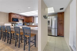 5015 Harbortown Ln 104, Fort Myers