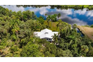 19481/483 S River Rd Alva, FL 33920 - Off Market