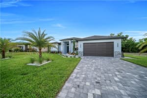 122 Se 5th Ave, Cape Coral