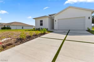 9047 Maywood Circle, Labelle, FL 33935 - MLS#2025004374