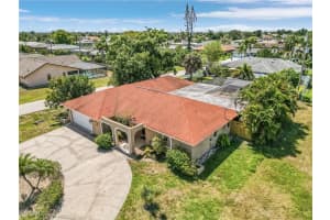 1144 Se 33rd St, Cape Coral