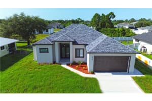 2513 19th Street, Lehigh Acres, FL 33976 - MLS#2025004543