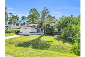 809 Hamilton Avenue, Lehigh Acres, FL 33972 - MLS#2025004570