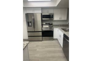 5707 Foxlake Dr 2, North Fort Myers