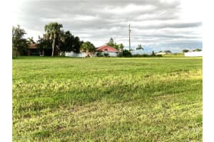 2005 15th Street, Cape Coral, FL 33909 Sold 10/17/25