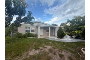 1665 Henderson Avenue, Fort Myers, FL 33916 - MLS#2025004625