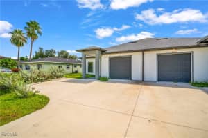 627 13th Place, Cape Coral, FL 33990 - MLS#2025004660