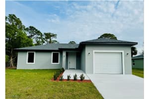 9049 Lamkin Cir, Labelle