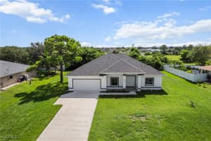 3003 Ne Juanita Pl, Cape Coral
