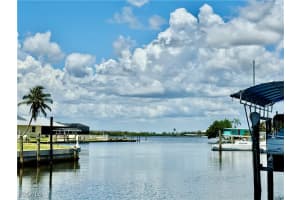 2500 Harbor View Dr, Matlacha