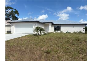 8157 Albatross Rd, Fort Myers