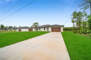 316/318 Urbana St, Lehigh Acres