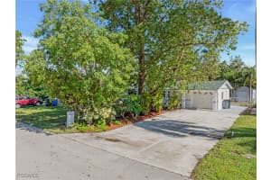 1427 Davis Drive, Fort Myers, FL 33919 Sold 11/21/25