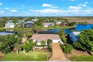 707 Durion Court, Sanibel, FL 33957 - MLS#2025004882
