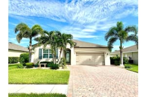 3193 Amadora Cir, Cape Coral