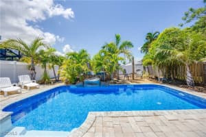 668 94th Avenue, Naples, FL 34108 - MLS#2025004925