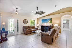 1231 2nd Place, Cape Coral, FL 33990 - MLS#2025004936