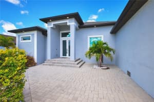128 31st Place, Cape Coral, FL 33991 - MLS#2025005139