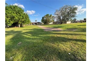 310 Georgia Avenue, Fort Myers, FL 33905 - MLS#2025005143