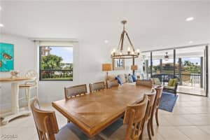 10562 Gulf Shore Dr 101/102, Naples