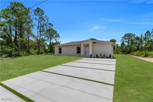 2801 42nd St W, Lehigh Acres