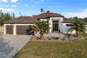 3726 Sw 1st St, Cape Coral