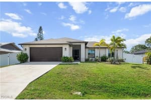 3734 Se 3rd Pl, Cape Coral