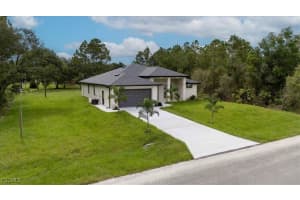 607 McArthur Avenue, Lehigh Acres, FL 33936 - MLS#2025005266