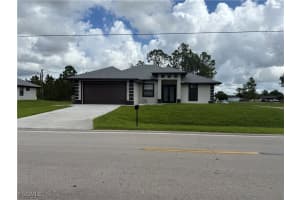 2107 E 10th St, Lehigh Acres