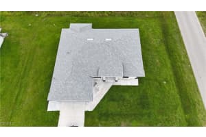 2107 10th Street, Lehigh Acres, FL 33936 - MLS#2025005270