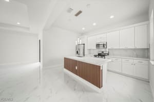 9 14th Place, Cape Coral, FL 33993 - MLS#2025005275