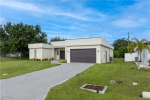 36 12th Place, Cape Coral, FL 33993 - MLS#2025005331
