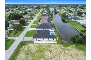 706 28th Street, Cape Coral, FL 33914 - MLS#2025005337