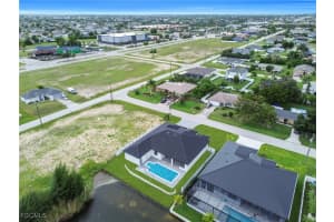 706 28th Street, Cape Coral, FL 33914 - MLS#2025005337