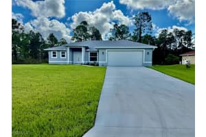 814 Clark Avenue, Lehigh Acres, FL 33972 Sold 09/17/25