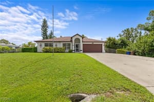 816 Agnes Ave, Lehigh Acres