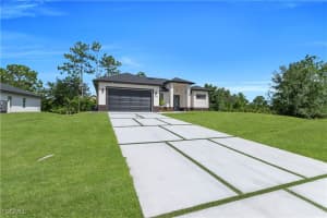 1129 Milwaukee Boulevard, Lehigh Acres, FL 33974 - MLS#2025005419